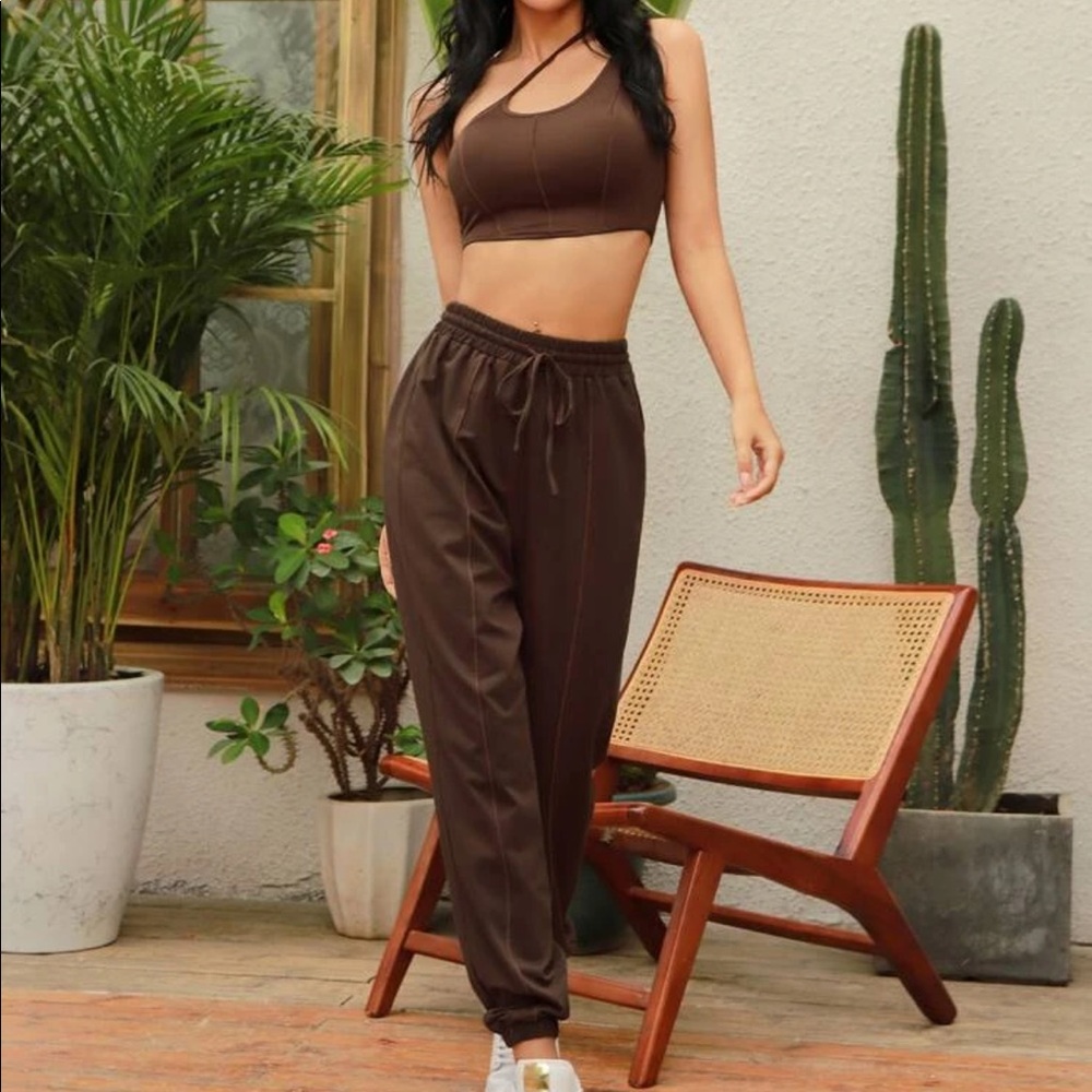 Brown Crop top and sweatpants set